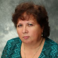 Селезнева Елена